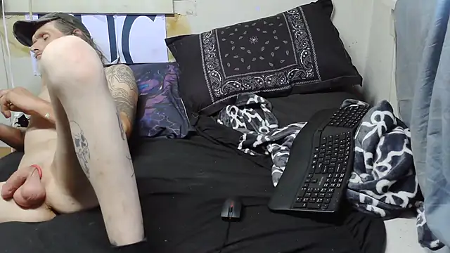 Spotless_Load live cam on StripChat