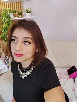 mrsfoucher - MrsFoucher's free webcam - UK Sex Cams