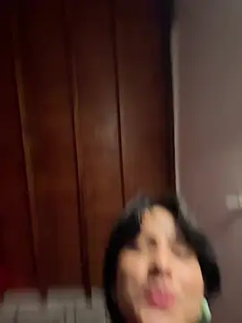 Ale_Lewis 🦓 webcam