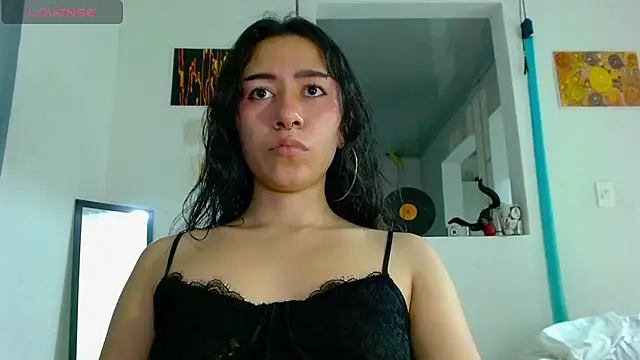 Maam_Ine webcam