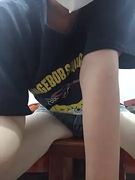 Bong_Hoa live cam on StripChat