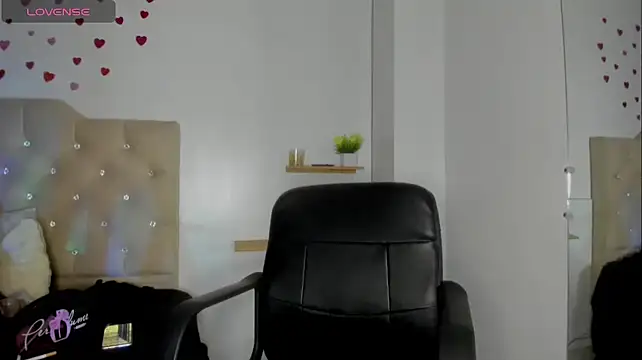 irene_andrade live cam on StripChat