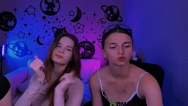 angie_foxy1