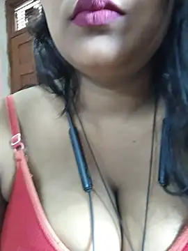 Jasmine_Januja webcam