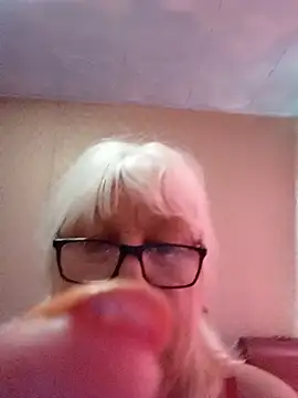 Alexia64231 live cam on StripChat