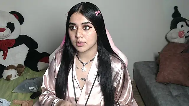 sophiadaza666 live cam on StripChat
