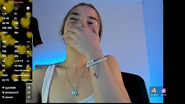 Mia_Victoria22 webcam