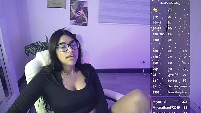 amarasilk_ live cam on StripChat