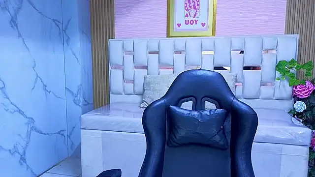 sarita_09_s webcam