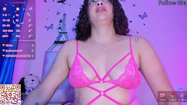 ArianaSaintx webcam
