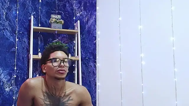 kai_storm77 webcam