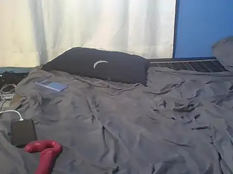 SinfulLuna2 webcam