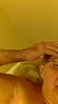 Joeyw57 webcam