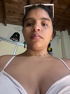 CatwomanAndHotman live cam on StripChat