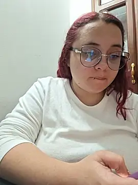 CURVY-HORNY live cam on StripChat