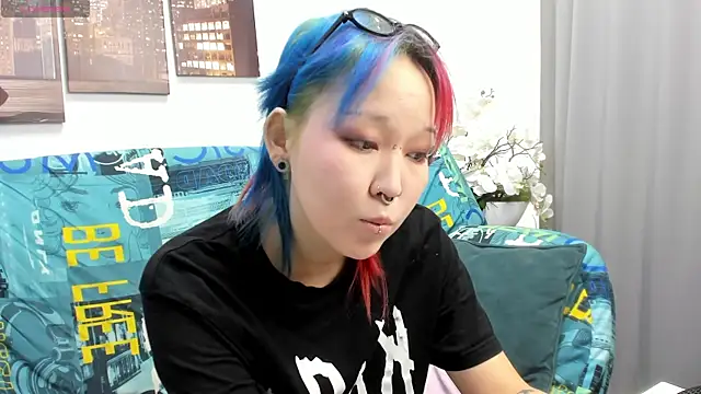 Cute__Kiko webcam