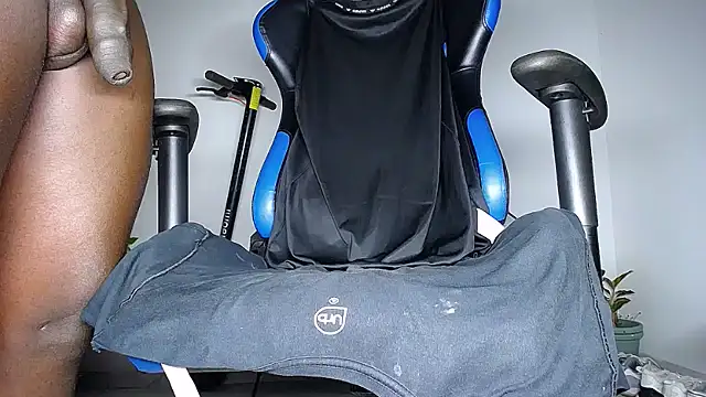 MAXJONES_2 webcam