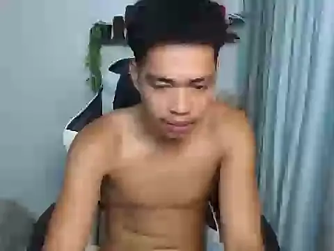 curlyasian_njxx webcam