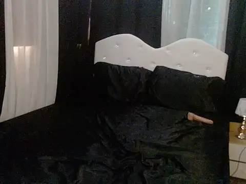 AshantTsiBigCock live cam on StripChat