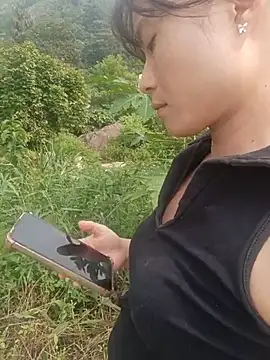 Linda-yiyi webcam