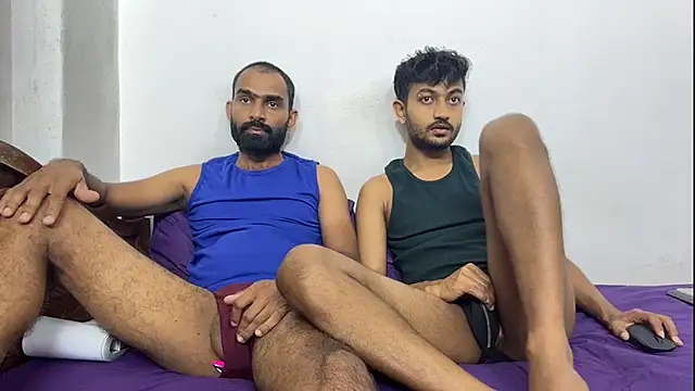 DesiDaddyandSon's live cam
