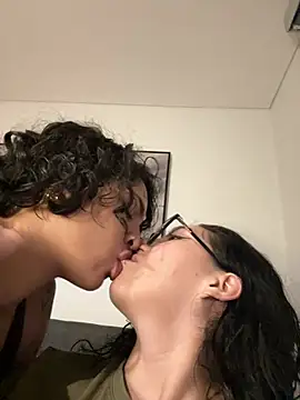 alice_surprise (G teen) - 👅FULL NAKED SPIT PUSSY💦 AND FUCK DILDO