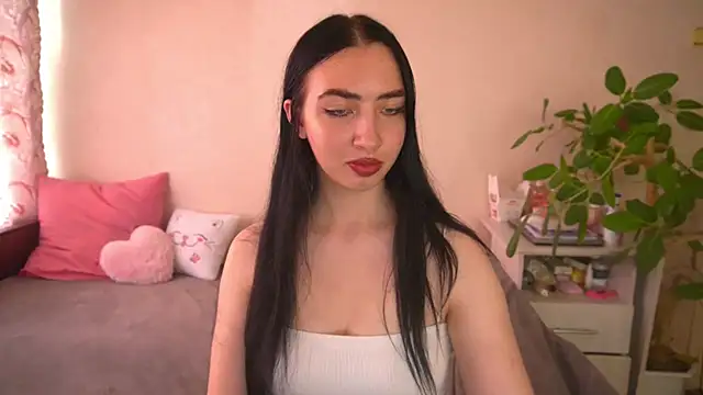 WildKittenX_ live cam on StripChat