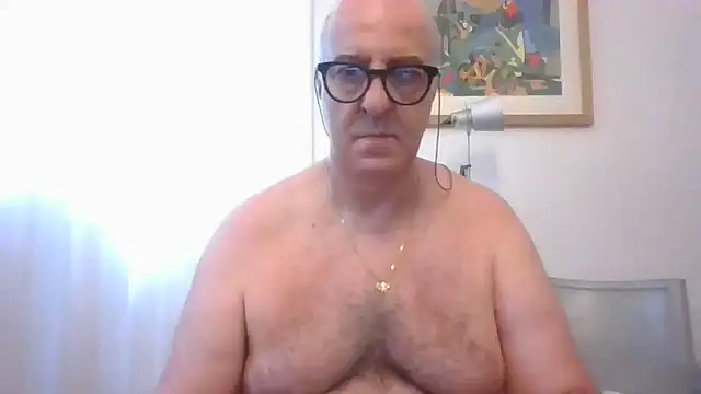 ANONIMO7735 live cam on StripChat