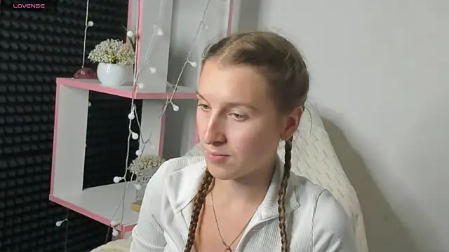 Xenia_paradise live cam on StripChat