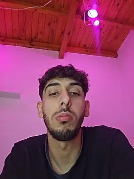 leoynicky98 (G young) - Plug anal 🍑