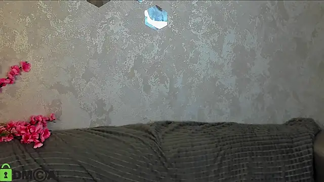 VioletDesiree live cam on StripChat