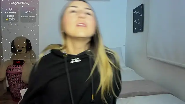 sophie_morenoo webcam
