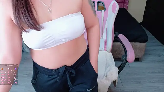 sweet__thang live cam on StripChat