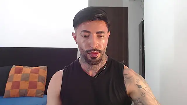 andrea_de_lucaa webcam
