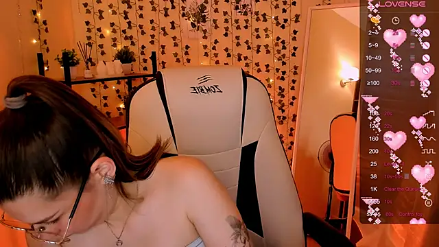LinaBlossom_ webcam