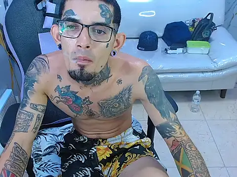 Boy_tatto77 webcam