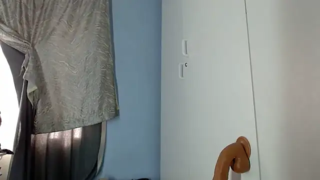Loyal_Sashaa webcam