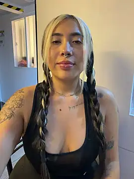 ManuelaVeeleez webcam