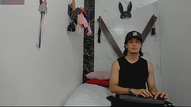 sweetauracouple webcam