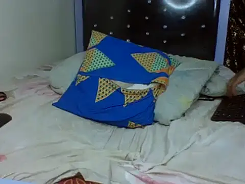 Lovey_daisy15 webcam