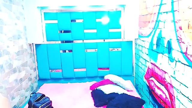 violet_bigcock774 webcam