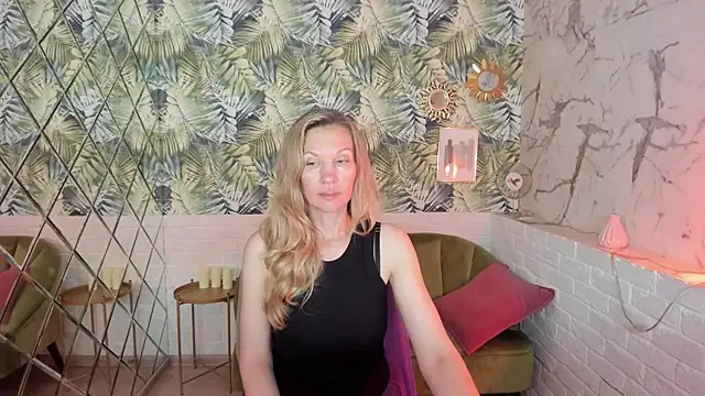 NancyGrace live cam on StripChat