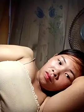 Hotgirl_pho live cam on StripChat