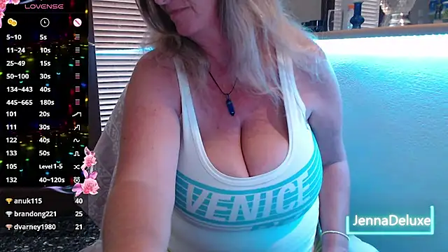JennaDeluxe webcam