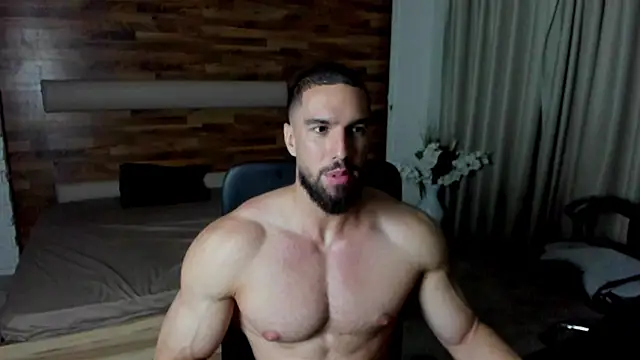 IvanHydee live cam on StripChat