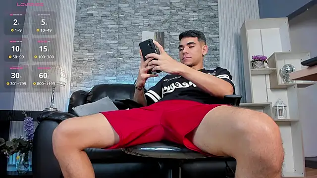 zack_joness18 webcam