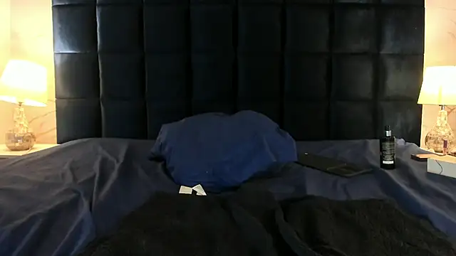 EmmaJhoons webcam