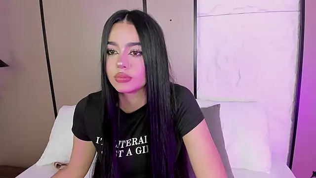 elara_bloom_ webcam