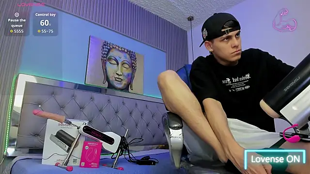 Ethanx18_ live cam on StripChat