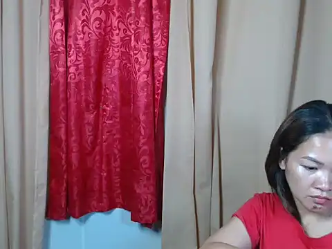 urpretty_hotmama webcam